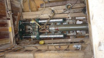 048  250dia pipe being jacked